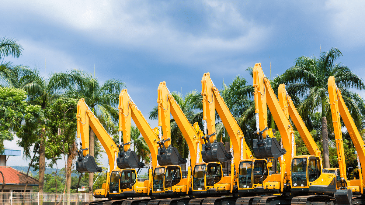 types of construction equipment costs featured image